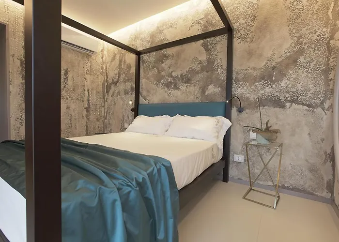Hedone Design Experience לינה וארוחת בוקר 4*