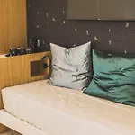 Hedone Design Experience Oda ve Kahvaltı