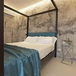Hedone Design Experience Oda ve Kahvaltı 4*