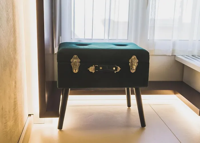 Hedone Design Experience Bed & Breakfast 4*